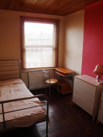 			NEW INSTRUCTION, 1 Bedroom, 1 bath, 1 reception Flat			 Claremont Road, CRICKLEWOOD